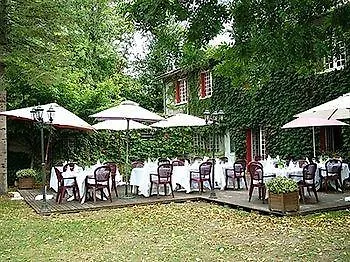 La Charmille 2*