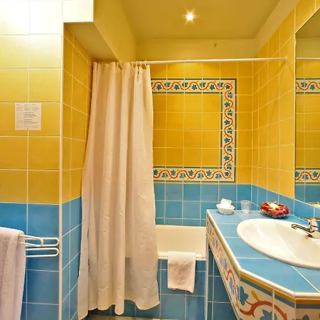 La Charmille Hotel 2*