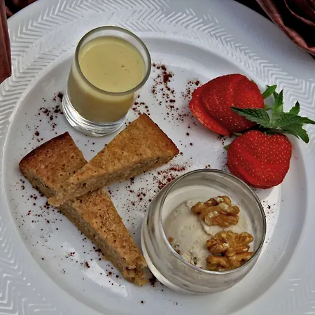 Hotel La Charmille 2*