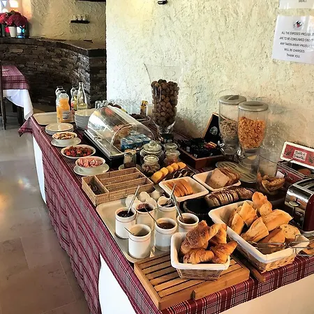 La Charmille Hotel
