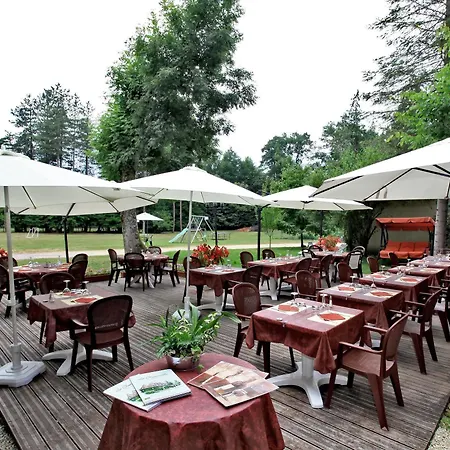 La Charmille 2* Escoire