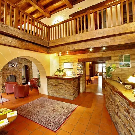 La Charmille 2* Escoire